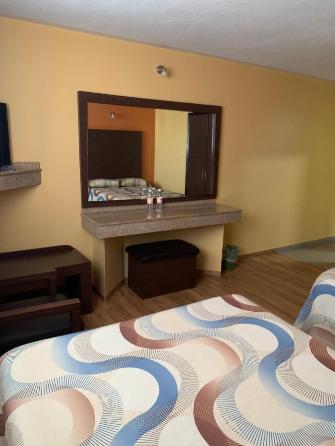 Hotel Emperador De Queretaro Casa Blanca La Corregidora Ngoại thất bức ảnh